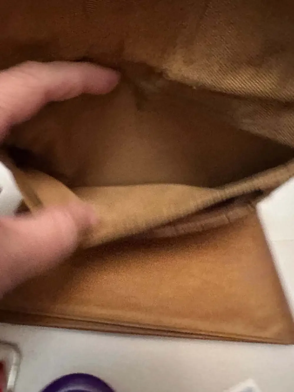 Vintage Brown Pleated Leather Tri-Fold Wallet with Kiss Lock